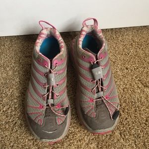 Hoka one one size 8